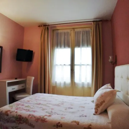 Don Jaime I Y Ii Pensión Segovia