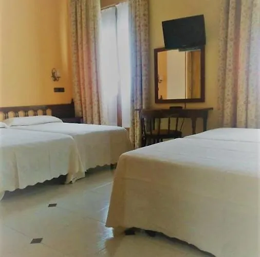 Don Jaime I Y Ii Pensión Segovia