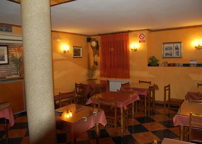 Guest house Don Jaime I Y Ii Segovia