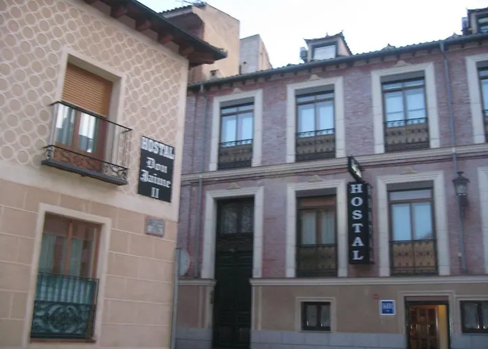 Don Jaime I Y Ii Guest house Segovia