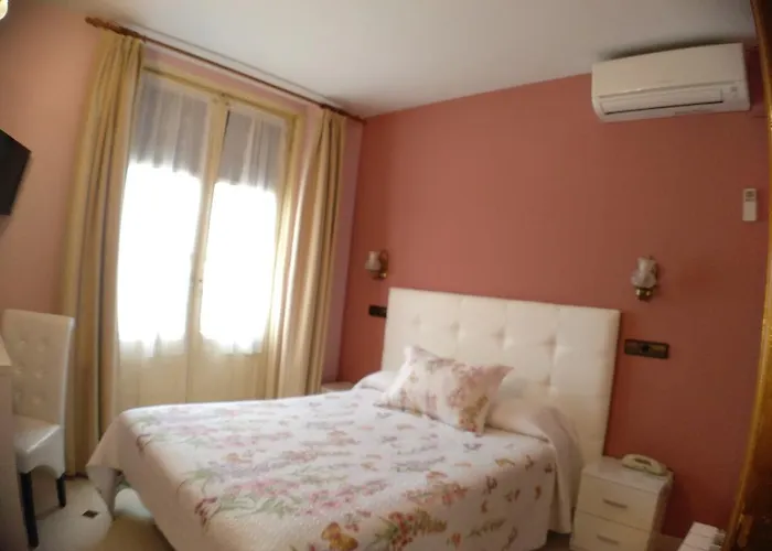 Guest house Don Jaime I Y Ii *