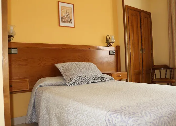 Don Jaime I Y Ii Guest house