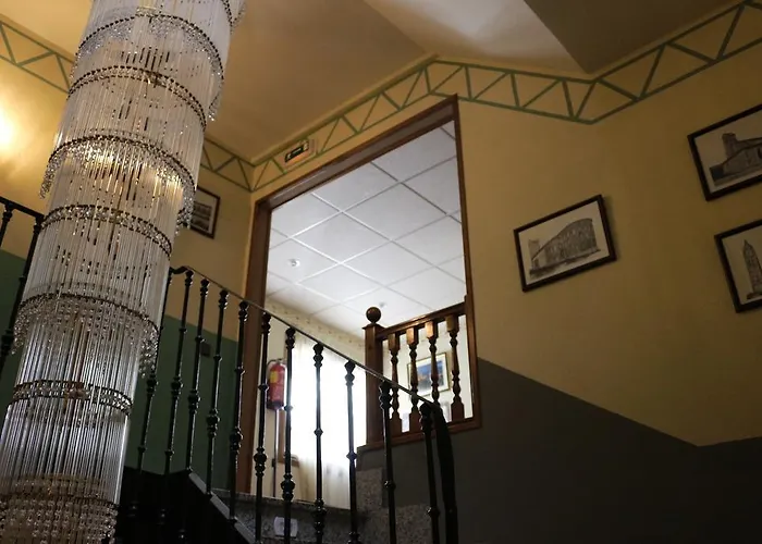 Don Jaime I Y Ii Segovia