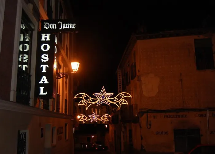 Don Jaime I Y Ii 招待所 塞哥维亚